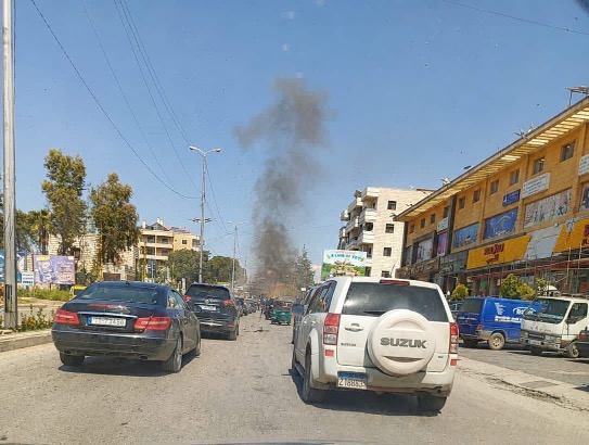 المركزية: معلومات أولية عن استهداف أحد قياديي حزب الله بضربة في منطقة شتورا وتصاعد كثيف للدخان في المكان وسط حالة استنفار وزحمة سير كبيرة