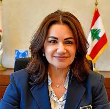 معلومات صحافية: حالة غضب في صفوف النازحين في البيال قبيل وصول وزيرة الشؤون الاجتماعية ورفض لاستقبالها والمطالبة بالانتقال إلى المدينة الرياضية
