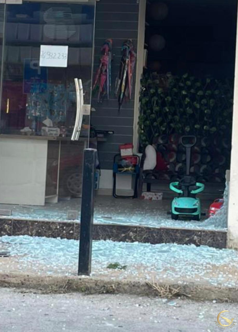 غارات وعملية تفجير ضخمة في دبين