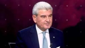 وزير الصناعة جو عيسى الخوري اثناء خروجه: انسحبت من الجلسة