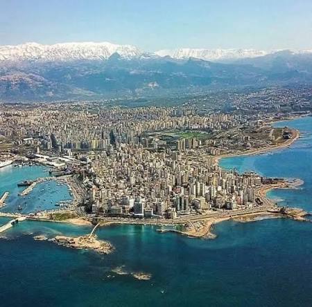 شرطة بلدية طرابلس تطلب إخلاء مبنى فورًا في الزاهرية بجانب مسجد الحميدي عند أول شارع الكنائس